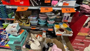 Te naczynia są śliczne, praktyczne i tanie. Kupisz je w Biedronce za 14,99 zł!