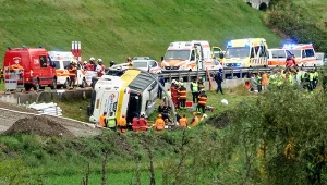 Tragiczny wypadek w Szwajcarii, wielu zabitych i rannych. Trwa akcja służb