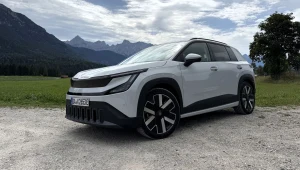 Skoda Epiq jest większa w środku niż na zewnątrz. Oszczędna nawet pod górę