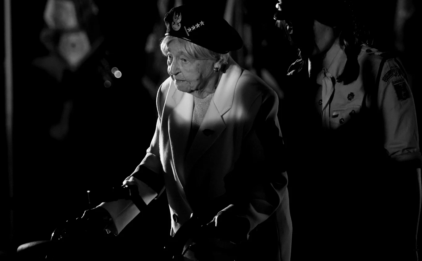 Nie żyje sanitariuszka z Powstania Warszawskiego, Barbara Tokarska ps. "Jola" Barbara Tokarska ps. "Jola" zmarła w wieku 102 lat.