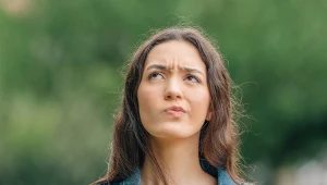 Pokolenie Z wybiera wygodę zamiast ”wypada”. Starsi łapią się za głowę