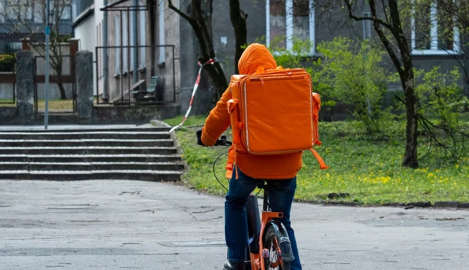 Jak wygląda rzeczywistość w pracy kuriera? (zdjęcie ilustracyjne)