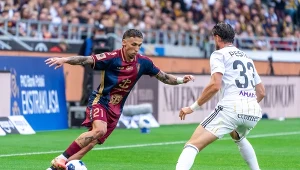 Piękny gol, potem błysk debiutanta w Szczecinie. Beniaminek krok od dna
