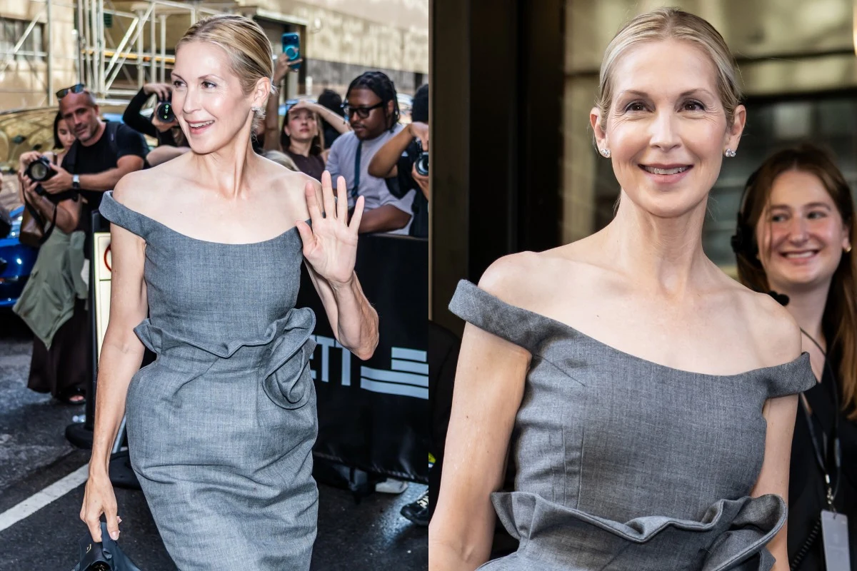 57-letnia Kelly Rutherford w kreacji Magdy Butrym. Fot. Ouzounova / SplashNews.com, Gilbert Carrasquillo/GC Images Kelly Rutherford w szarej sukni Magdy Butrym z odsłoniętymi ramionami pozuje do zdjęć na ulicy w Nowym Jorku