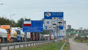 Polsko-ukraińskie przejście graniczne i kolejka tirów
