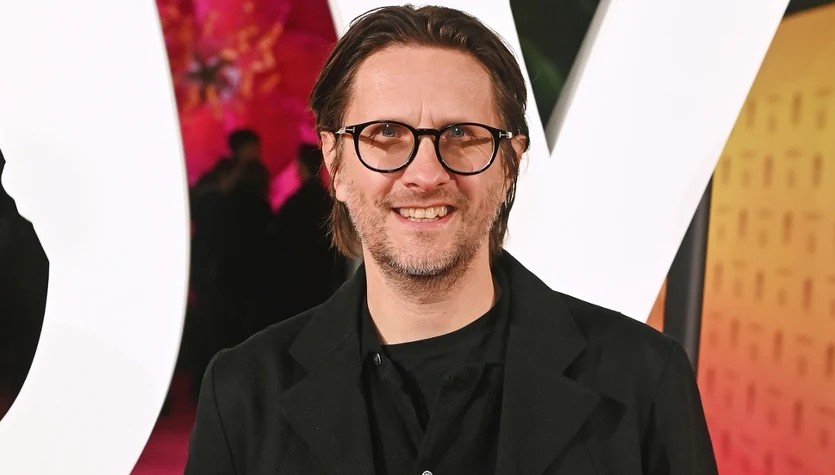 "Z poczuciem niewinności". Steven Wilson zapowiada album "Requiem For A Village"