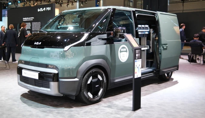 Po mniejszym modelu PV5 przyszła pora na PV7, czyli elektrycznego vana, który rozmiarami i możliwościami ma konkurować m.in. z Fordem Transitem Custom.