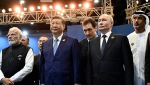 Xi Jinping na szczycie BRICS w Indiach, wśród innych przywódców
