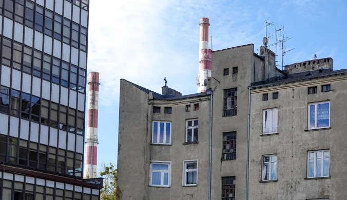 Przedwojenne kamienice w Łodzi popadają w ruinę