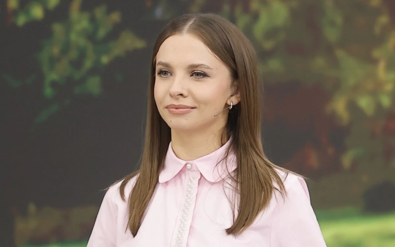 Ola Filipek w "halo tu polsat" Ola Filipek w "halo tu polsat"
