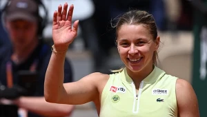 Rebecca Sramkova - Maja Chwalińska w WTA w Singapurze. Relacja na żywo