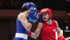 Natalia Kuczewska (w czerwonym stroju)