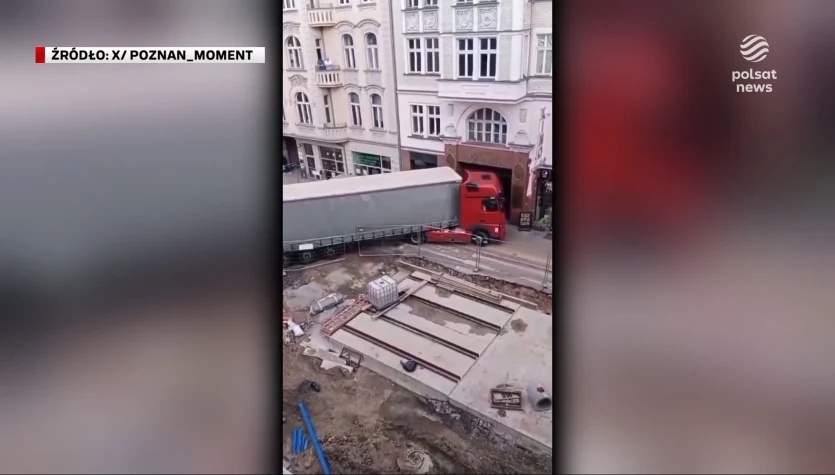 "Wydarzenia": Tirem po remontowanej drodze. Kierowca zniszczył chodnik i pachołki