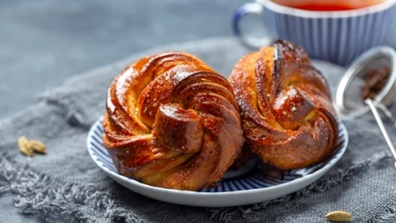 Tradycyjne szwedzkie kardamonki podkręciłam jednym dodatkiem. Lepszych nie jadłam.