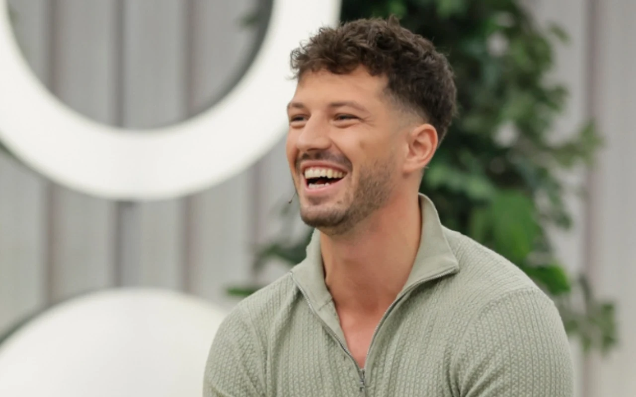 Jasper Sołtysiewicz w "halo tu polsat" Jasper Sołtysiewicz w "halo tu polsat"