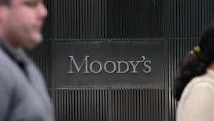 Moody’s, jedna z najważniejszych agencji ratingowych, obniżyła ocenę wiarygodności kredytowej Polski.