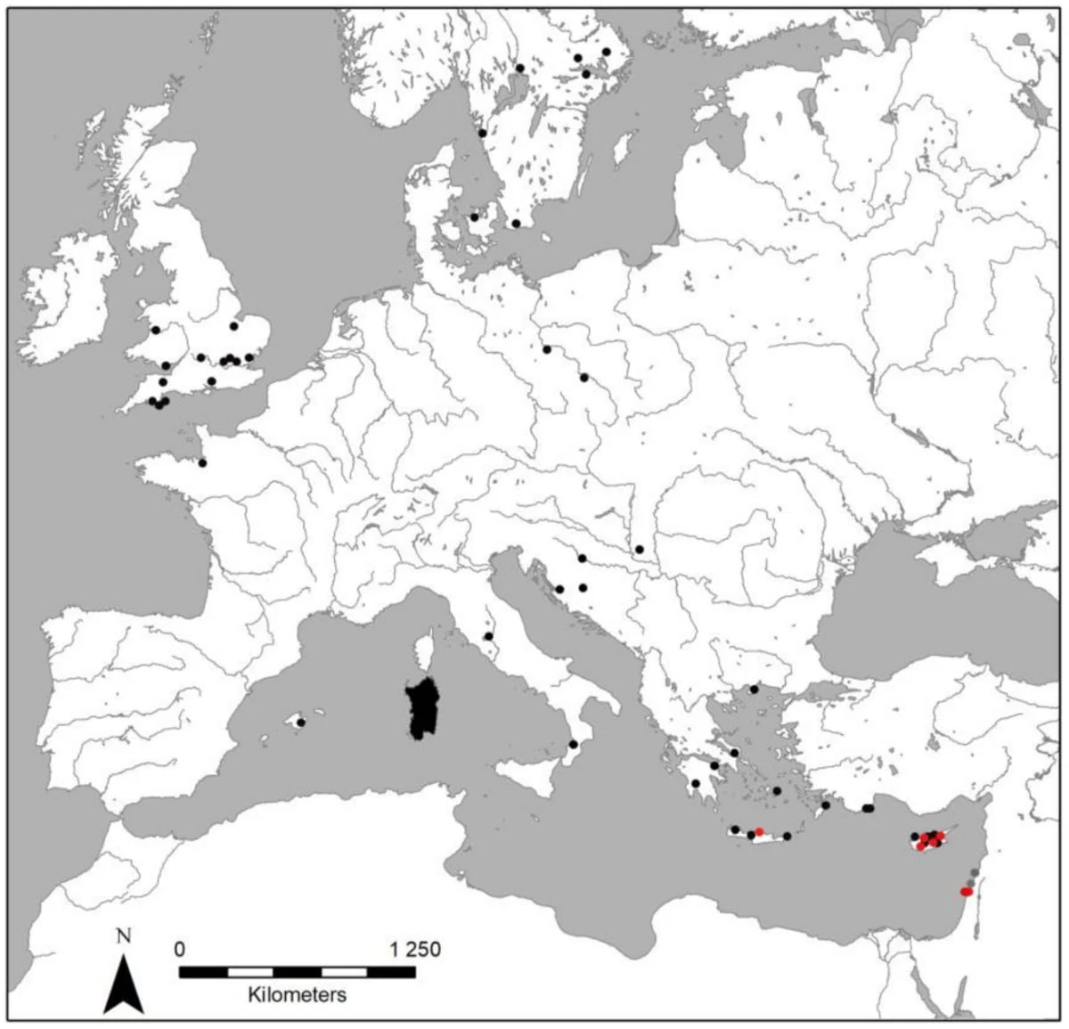Mapa Europy i części Bliskiego Wschodu z zaznaczonymi punktami w czarnym i czerwonym kolorze, rozmieszczonymi głównie w basenie Morza Śródziemnego oraz w północno-zachodniej Europie.