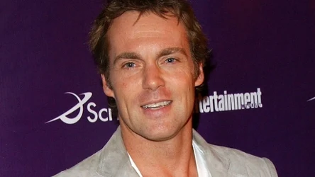 Michael Shanks