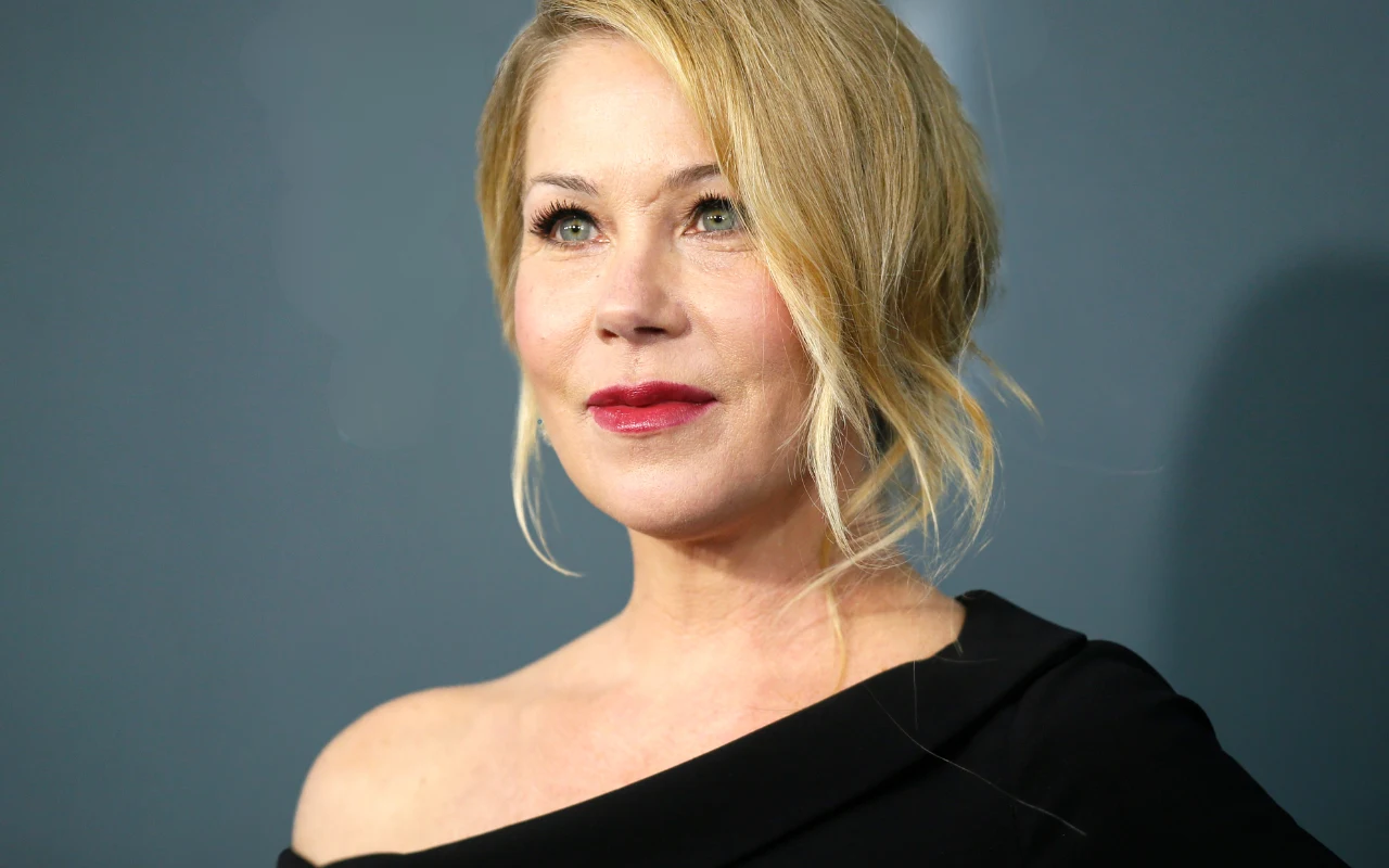 Christina Applegate choruje na stwardnienie rozsiane. Pokazała się fanom po miesiącach leczenia Christina Applegate na uroczystej gali