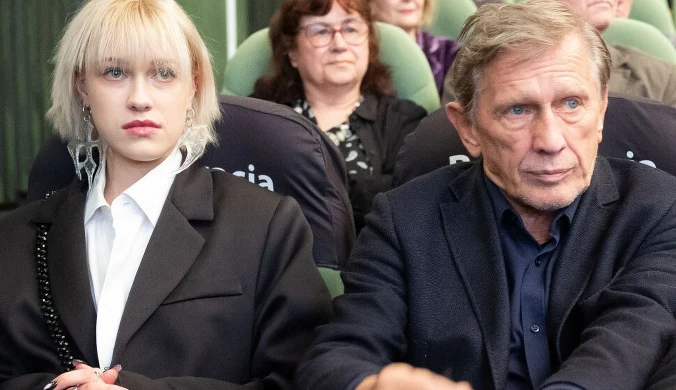 Jan Englert stanął w obronie córki oskarżanej o nepotyzm. "Do dziś zbiera cięgi"
