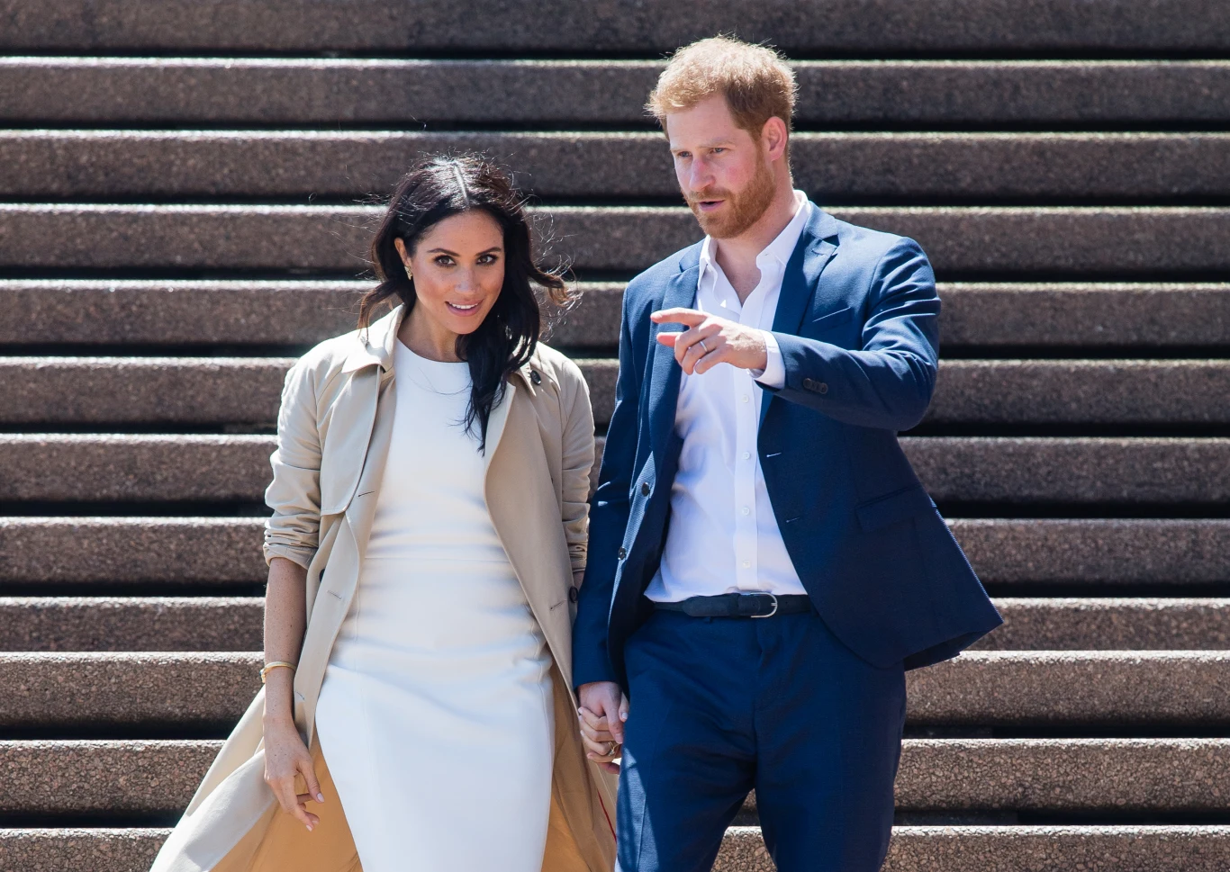 Meghan została w Wielkiej Brytanii bez Harry'ego. Powód wydaje się oczywisty Meghan nie towarzyszyła Harry'emu w podróży do USA. Została z dziećmi w Wielkiej Brytanii