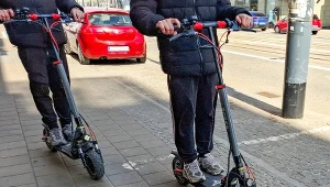 Na hulajnodze też obowiązują zasady. Policjanci z Legionowa ruszyli z akcją