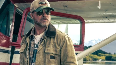 Brad Pitt w scenie z filmu "W sercu dziczy"