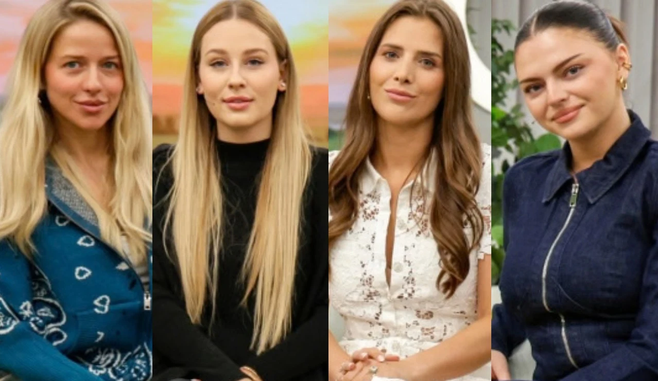 Uczestniczki "Girls of Warsaw" - Jessica Mercedes, Andziaks, Ola Nowak, Klaudia Sadownik Cztery młode kobiety siedzą obok siebie, patrząc w stronę aparatu, każda z nich nosi eleganckie ubrania w różnych odcieniach niebieskiego i bieli.