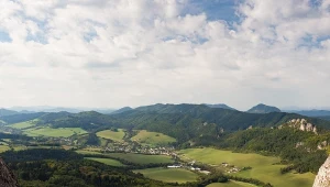 Wygląda jak Dolomity, a leży znacznie bliżej. Jesienią szlak tonie w kolorach