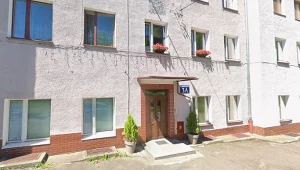Wałbrzych sprzedaje mieszkanie na ul. Kosynierów. Cena startowa to 32 tys. zł.
