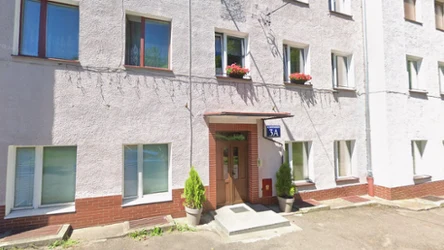 Wałbrzych sprzedaje mieszkanie na ul. Kosynierów. Cena startowa to 32 tys. zł.