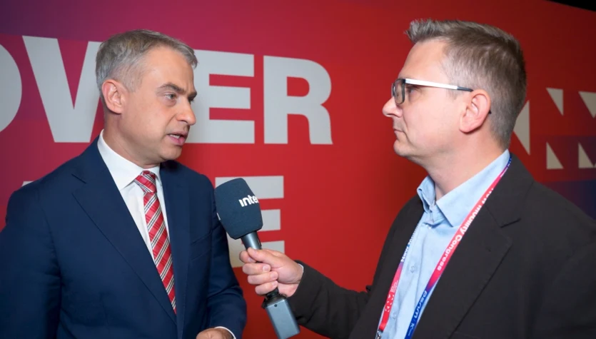 Rewolucja w rejestracji auta. Premier Gawkowski stawia sprawę jasno