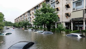 Tajlandia znalazła się pod wodą. Powódź dotarła także do Bangkoku