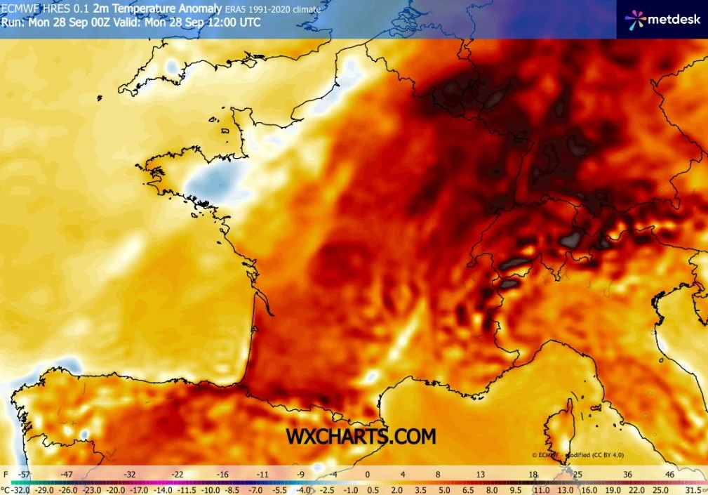 Mapa anomalii temperatury powietrza w Europie, z wyraźnie zaznaczonymi obszarami wyjątkowo wysokich odchyleń od normy na wschodzie i południu kontynentu, obejmującymi m.in. Niemcy, Włochy i Bałkany, w kontraście do chłodniejszych rejonów zachodniej Fra...