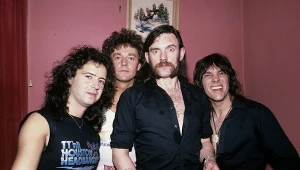 Motörhead w 1986 r., Lemmy drugi z prawej