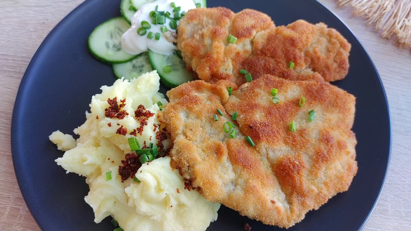 Kotlet schabowy może być pyszny i chrupiący nawet po odgrzaniu. Wystarczy, że zrobisz z nim jedną rzecz Kotlet schabowy może być pyszny i chrupiący nawet po odgrzaniu. Wystarczy, że zrobisz z nim jedną rzecz