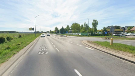 Ul. Sielska w Olsztynie zostanie rozbudowana. Powstanie droga dla pieszych i rowerzystów.