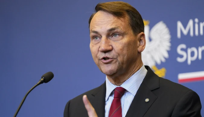 Wicepremier i szef MSZ Radosław Sikorski proponuje na ambasadora w Kijowie Piotra Łukasiewicza