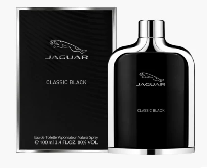 Czarny flakon perfum Jaguar Classic Black z chromowanymi detalami, ustawiony obok czarnego opakowania z charakterystycznym logo i nazwą marki.