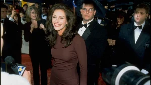 Nowy Jork lat 90. i słynne bohaterki rom-comów. Ich styl wraca tej jesieni