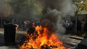 Protesty we Francji wymykają się spod kontroli. Chaos na ulicach