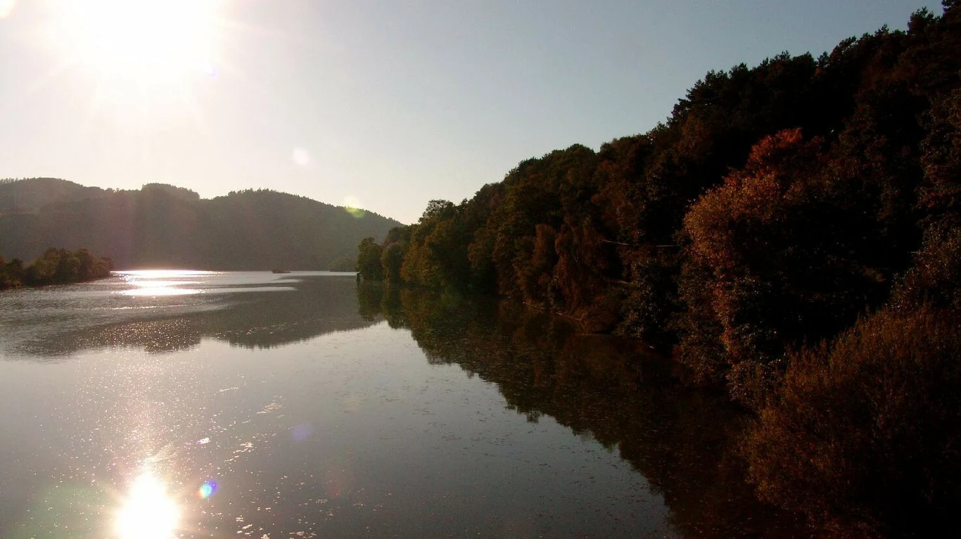 Jezioro Rożnowskie w Małopolsce