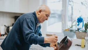 Mięśnie słabną z wiekiem. Ile białka potrzebuje osoba po 65. roku życia?