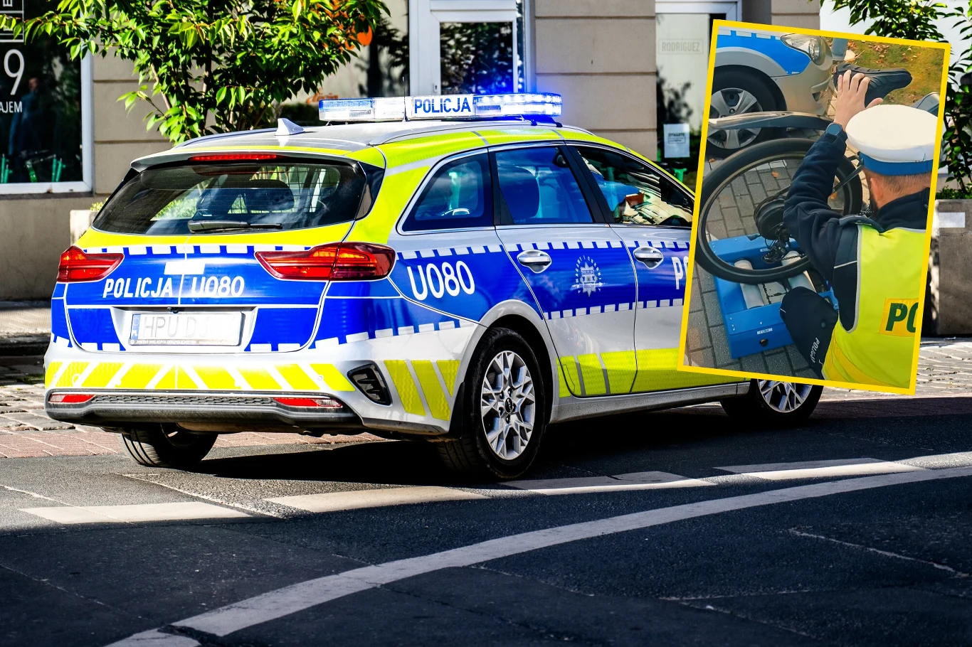 Policjanci sprawdzali prędkość z jaką poruszali się użytkownicy hulajnóg i rowerów elektrycznych, a same urządzenia trafiały na hamownię Policyjny radiowóz z niebieskimi światłami, policjant kontroluje dokumenty kierowcy podczas akcji drogowej.