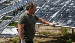 Fotowoltaika jest jednym z celów rosyjskich ataków. Mimo tego Ukraina nadal chce w nią inwestować