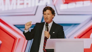 Tucker Carlson starł się z gościem o niemieckiego dyktatora. Pojawił się też polski wątek