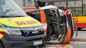 Wypadek na Trasie Łazienkowskiej, kierowca nie żyje