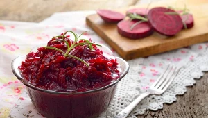 Buraczki zasmażane znakomicie smakują doprawione rozmarynem