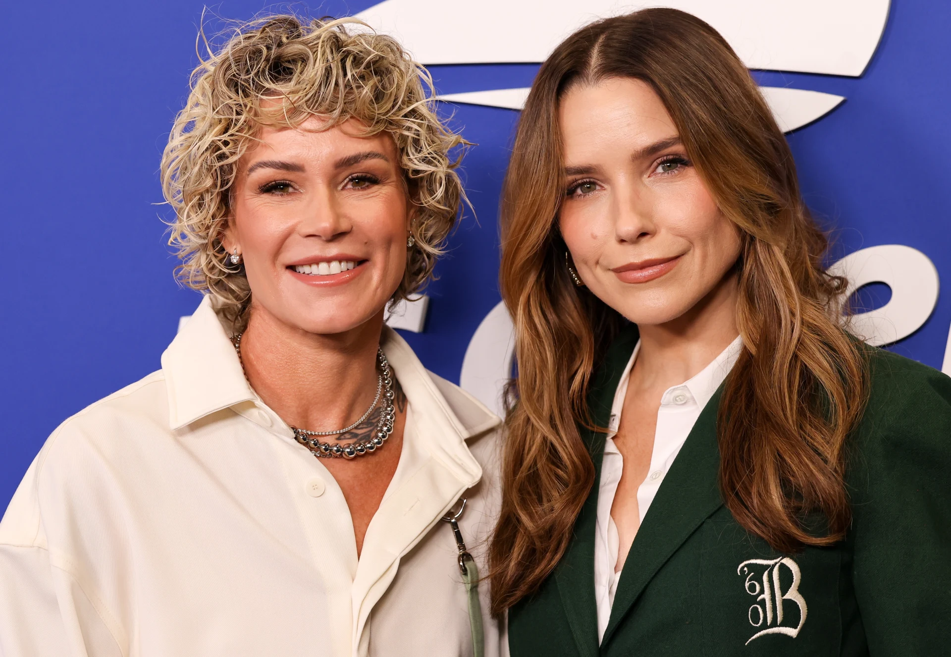 Ashlyn Harris, Sophia Bush 