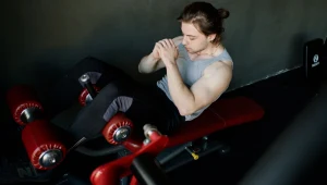 Prosty sprzęt, który porządkuje domowy trening